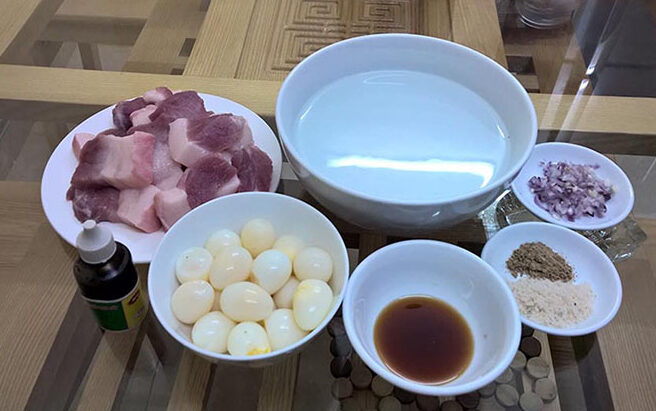 How to make stewed meat with eggs preparation