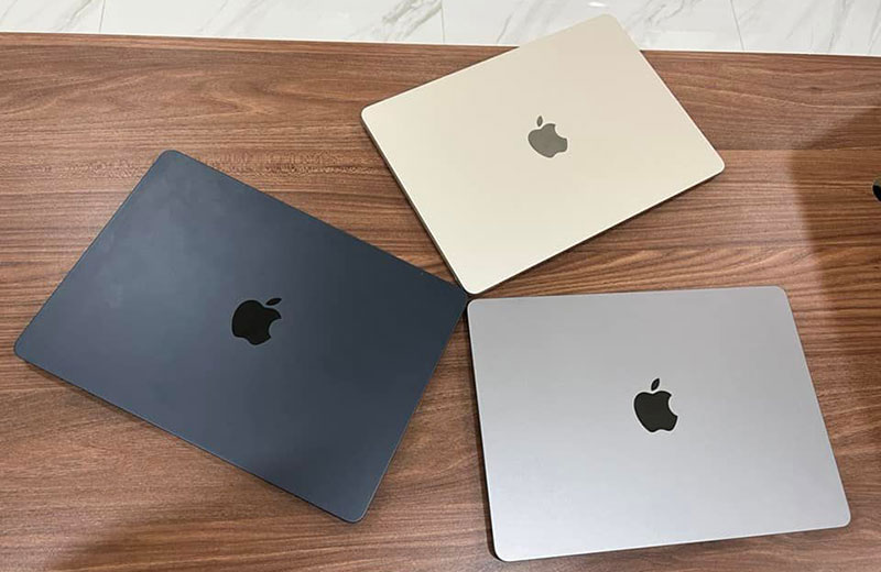 What causes MacBook Air M2 overheating?